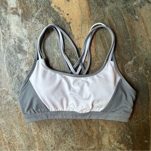 Athleta Fully Focused Sports Bra Women’s Size Medium Gray and White